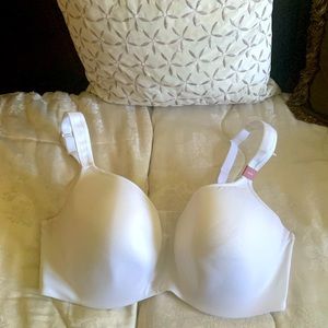 White, Cacique (Lane Bryant), bra, Size 44DD, Brand new- Mother’s Day 🎁